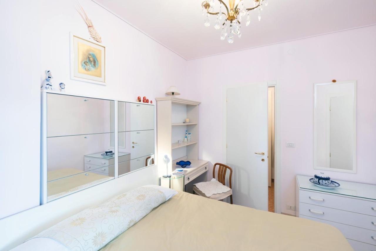 Apartamento 110 - Casa Sole Vista Mare, In Centro 100 Metri Spiaggia Bordighera Exterior foto